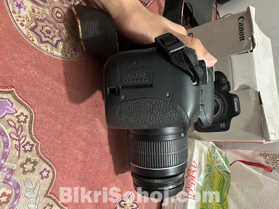 Canon 750D with 18-55 IS STM kit lense